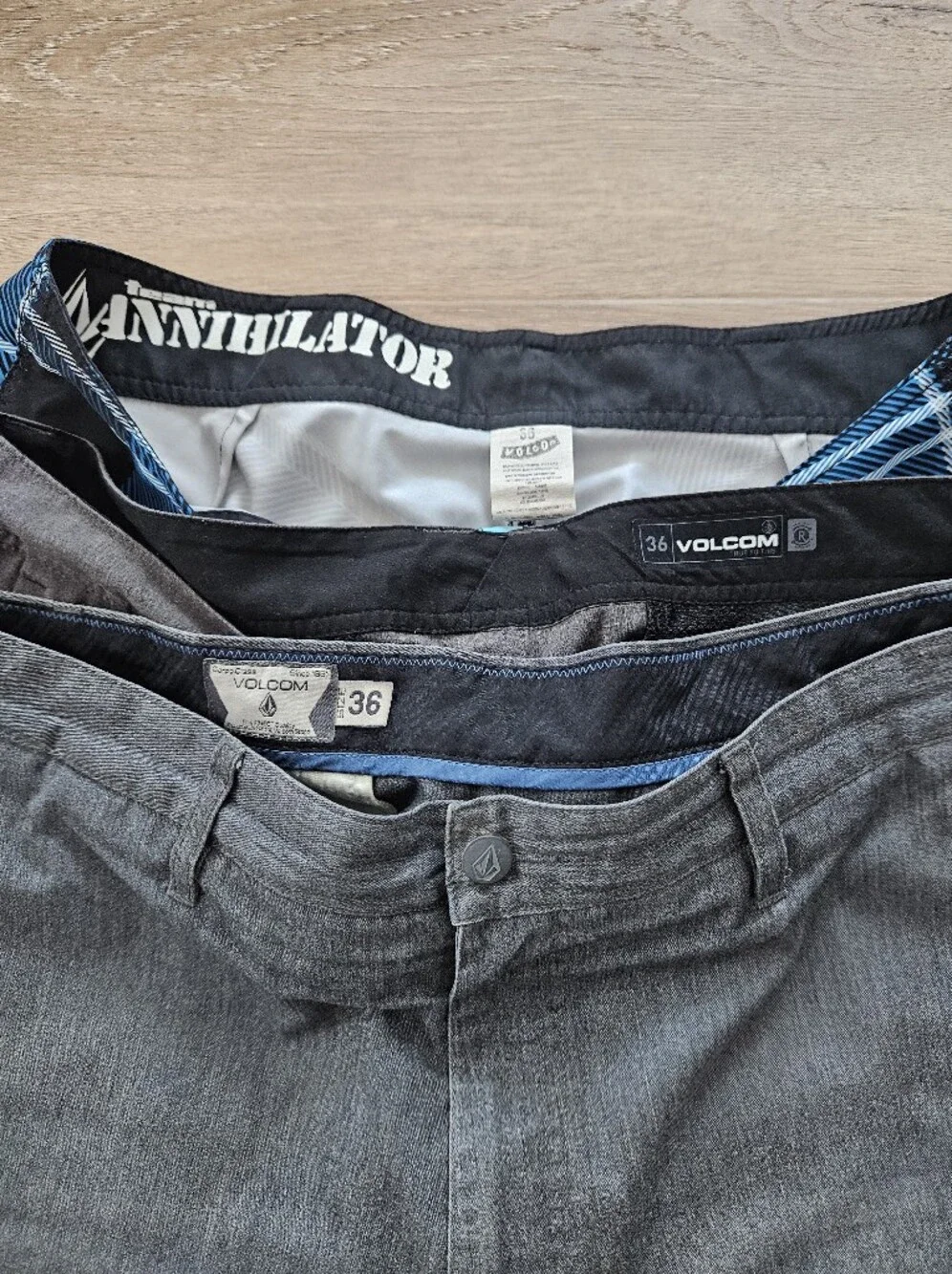 Volcom Shorts Size 36 - Set Of 3